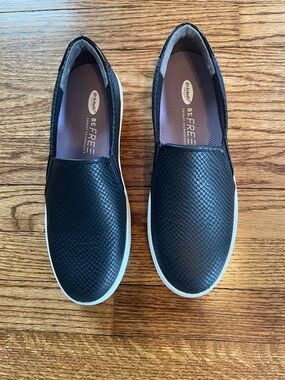 Dr. Scholl's Black Textured Slip-On Sneakers for Women